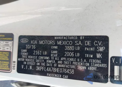 2017 Kia Forte Lx z USA, uszkodzony, nr VIN 3KPFL4A78HE076458